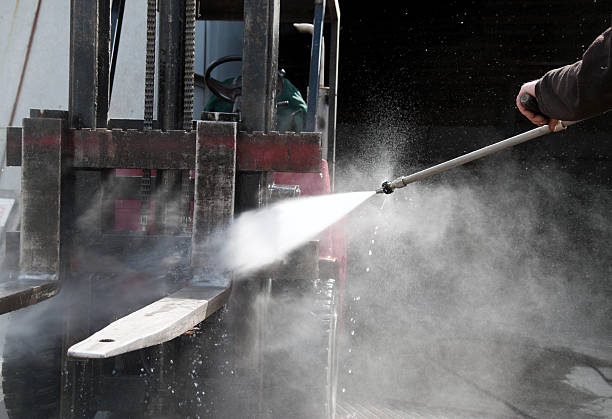 Best Pressure Washing Driveway  in East Petersburg, PA