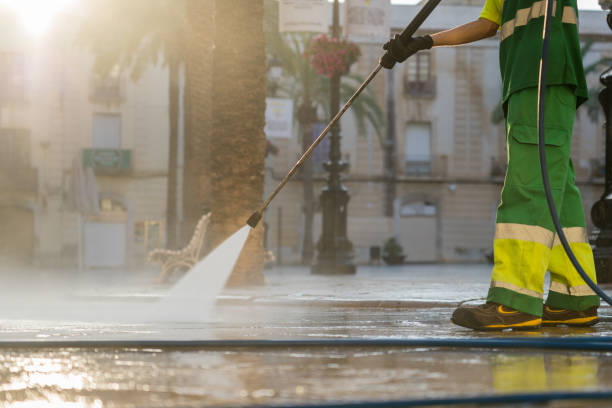 Best Commercial Building Pressure Washing  in East Petersburg, PA